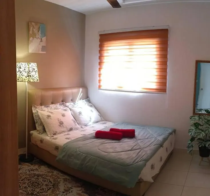 E. R Homestay 3R2B Nearby Klia Sepang